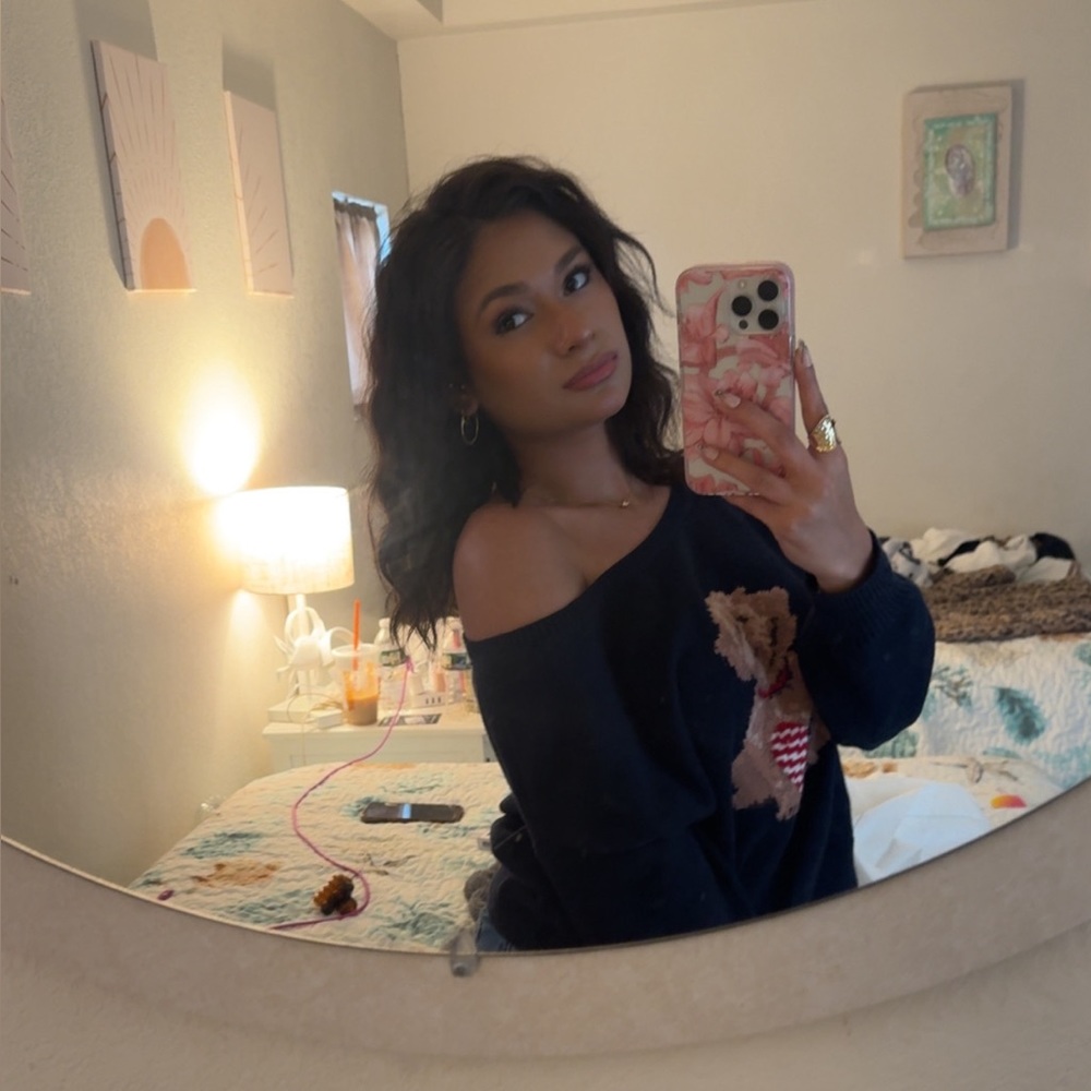 Meet your Posher, Adriana